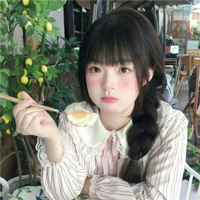 女人在家